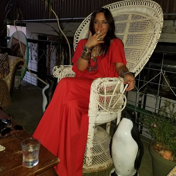 Meet your Posher, Becky 🍓 - Picture 3 of 8